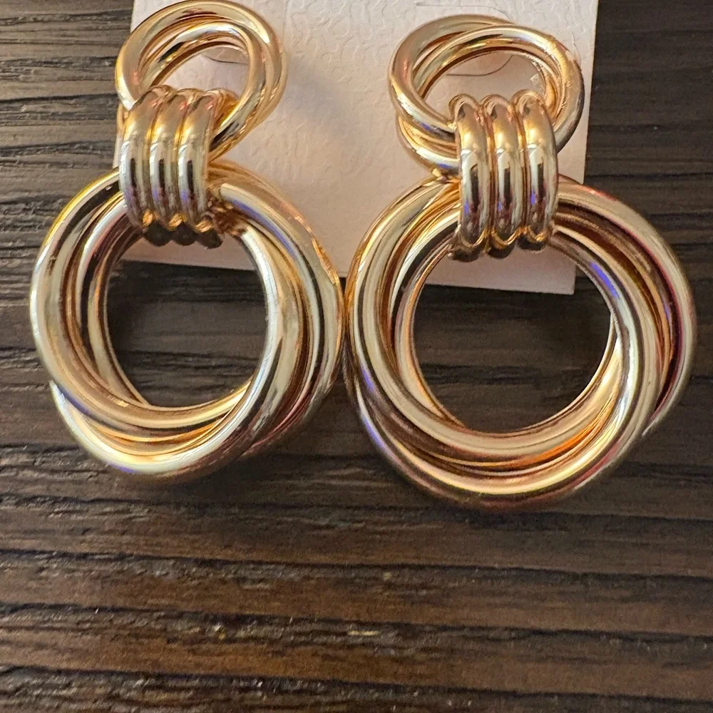 NEW Jessica Simpson Gold Earrings